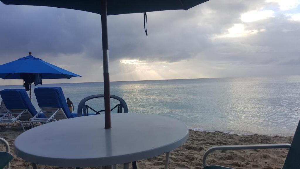 Donamae 2 Story Barbados House Villa Bridgetown Bagian luar foto