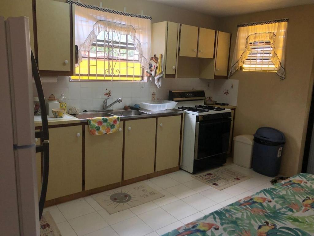 Donamae 2 Story Barbados House Villa Bridgetown Bagian luar foto