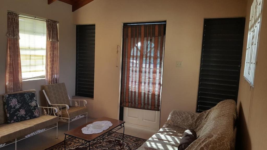 Donamae 2 Story Barbados House Villa Bridgetown Bagian luar foto