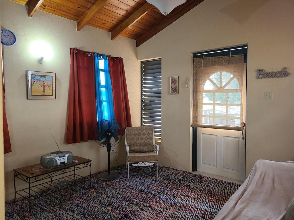 Donamae 2 Story Barbados House Villa Bridgetown Bagian luar foto