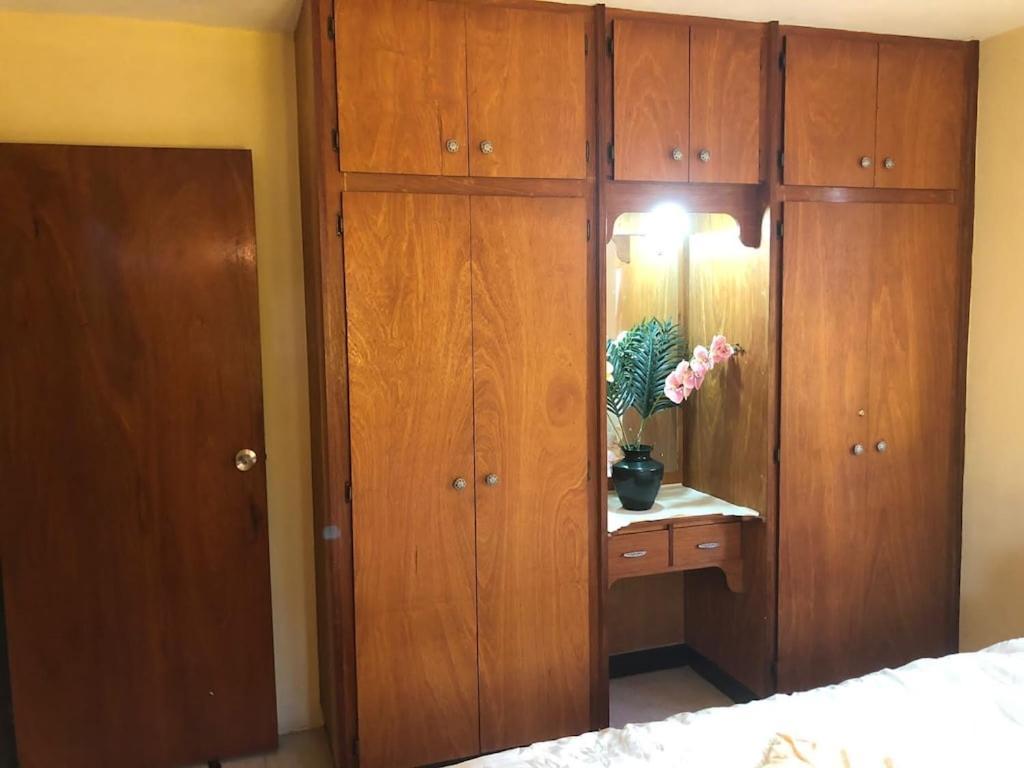 Donamae 2 Story Barbados House Villa Bridgetown Bagian luar foto